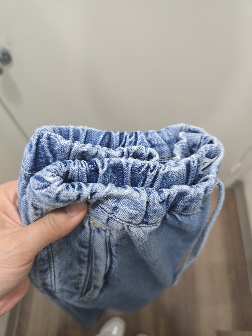 ​Zara High-Waist Elastic Waist Wide Leg Jeans - XS - Picture 7 of 11